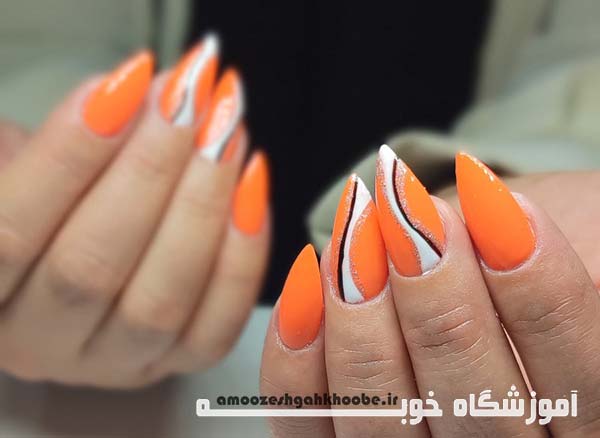 نمونه کار آموزشگاه کاشت ناخن شیوا